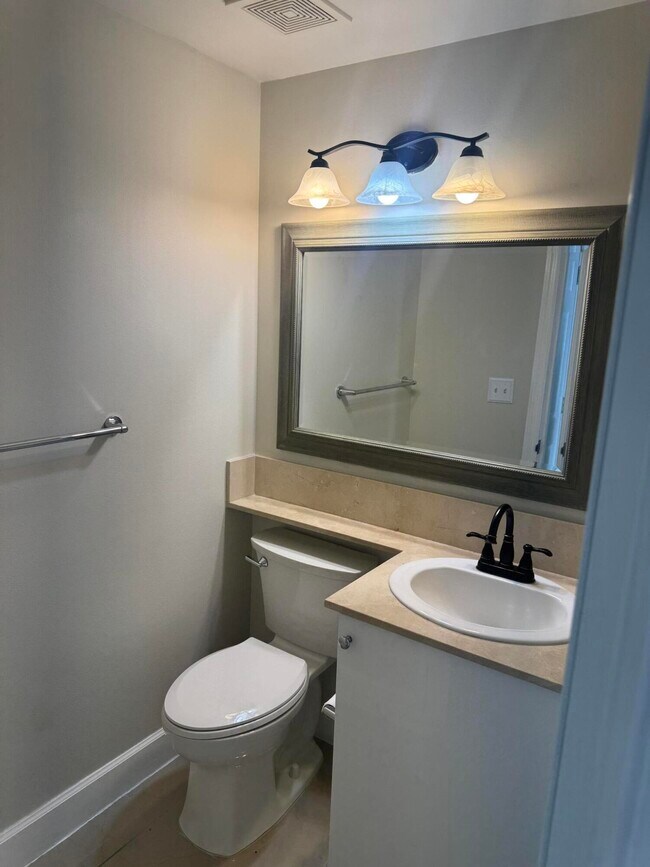 Building Photo - 356 Moorings Dr