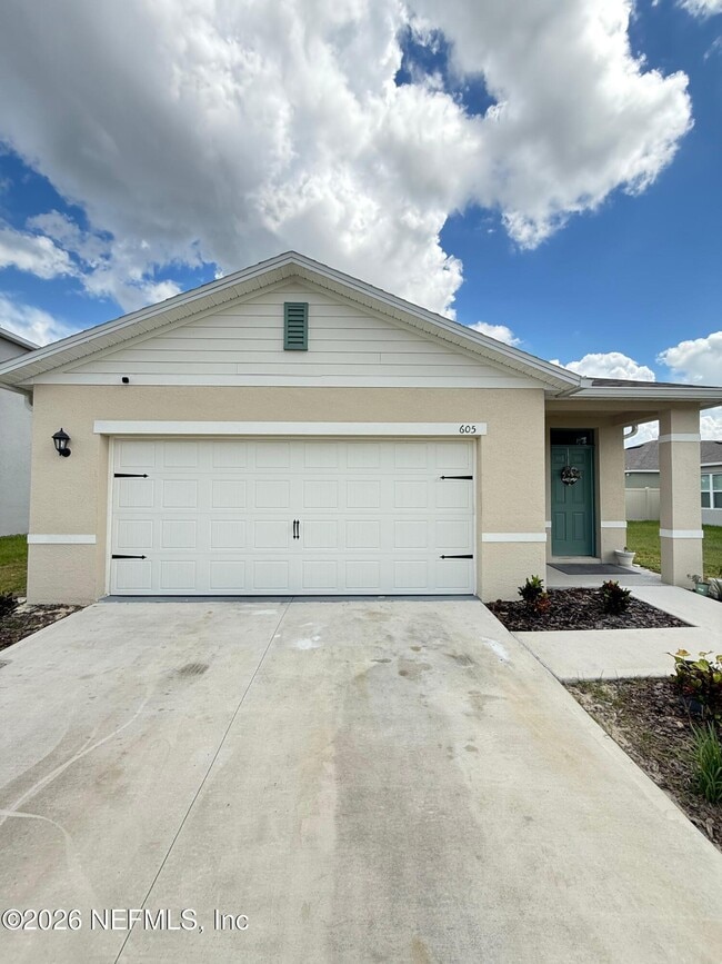 Building Photo - 605 Park Pl Blvd