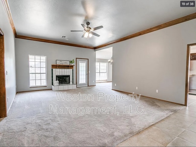 Building Photo - 18120 Chestnut Oak Dr