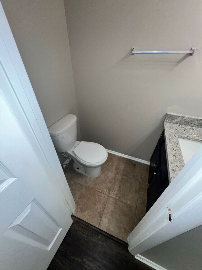 Building Photo - Available now!!! 2 bedroom 2.5 bath town home available in Snellville!!!