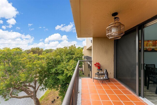 Building Photo - 6701 SW 116th Ct