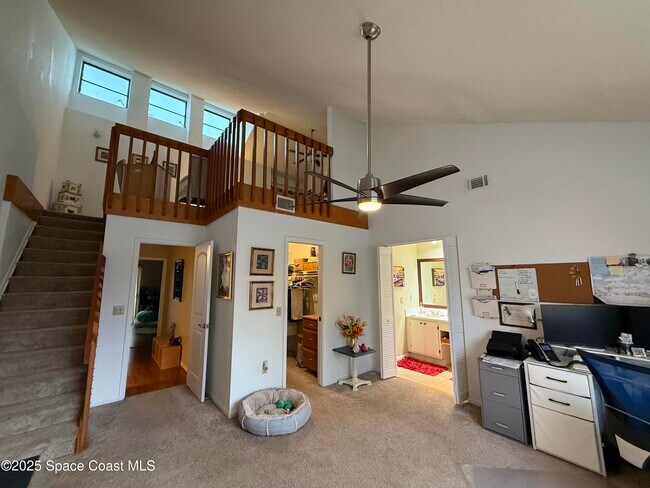 Building Photo - 340 Lofts Dr