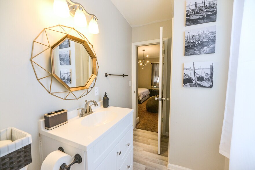 bathroom 2 - 2106 Pogue Ave