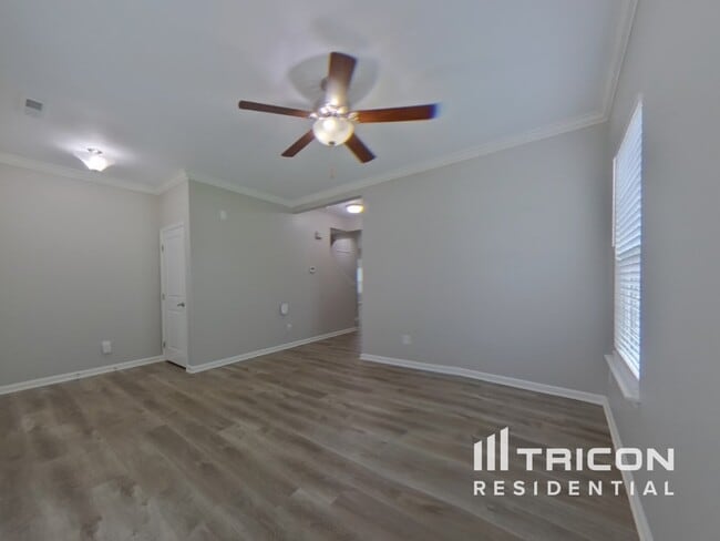 Building Photo - 20 Cane Hill Dr