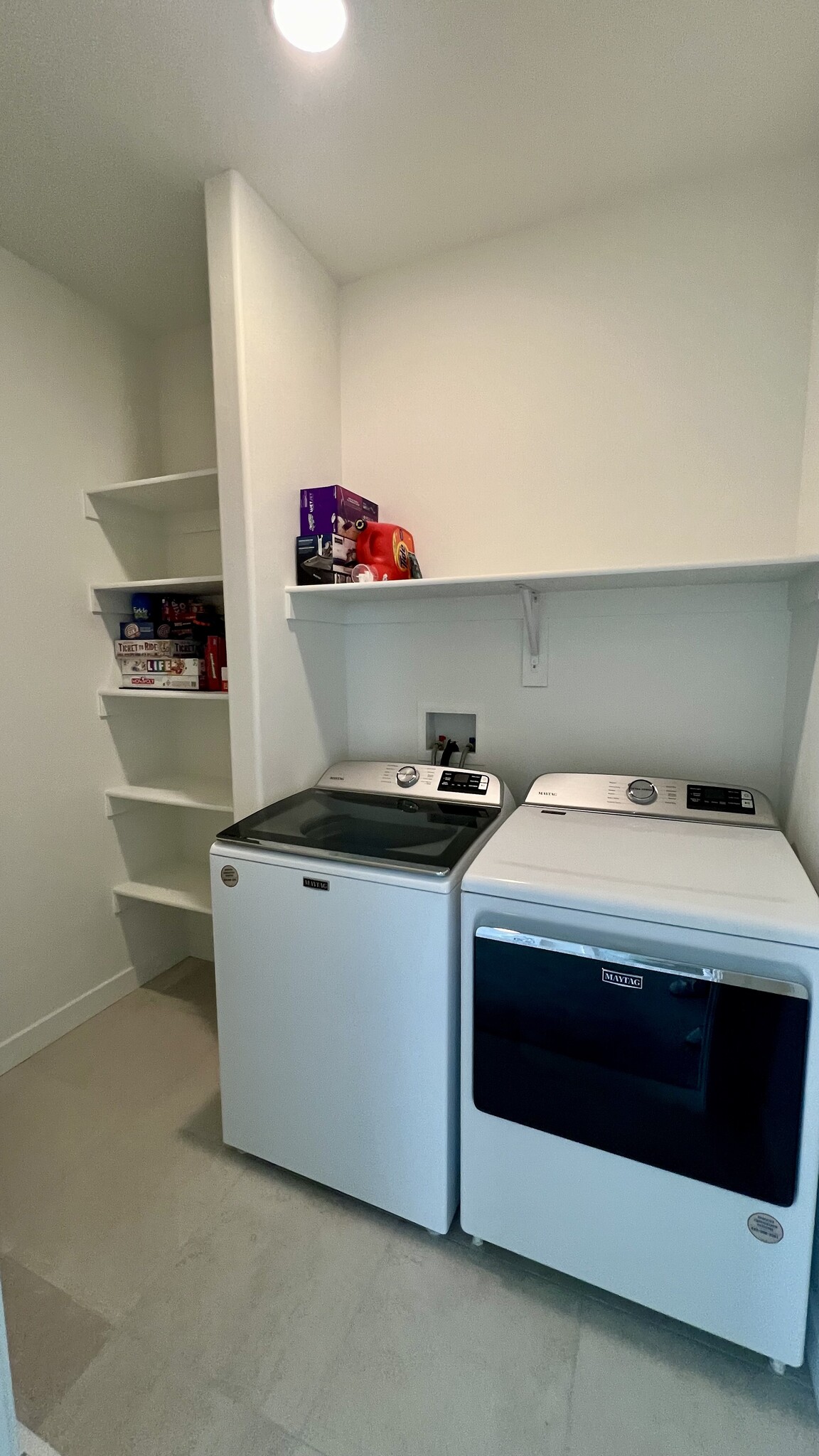Building Photo - 594 S 900 W