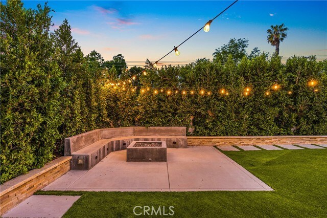 Building Photo - 1320 N Van Gogh Cir