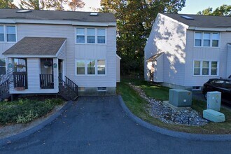 Building Photo - 347 Circle Rd