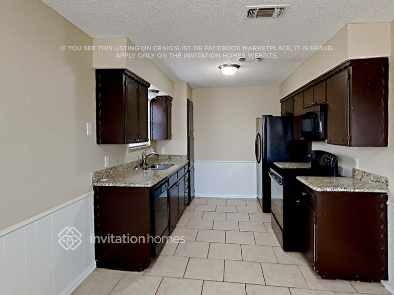 Building Photo - 1011 Stell Ave