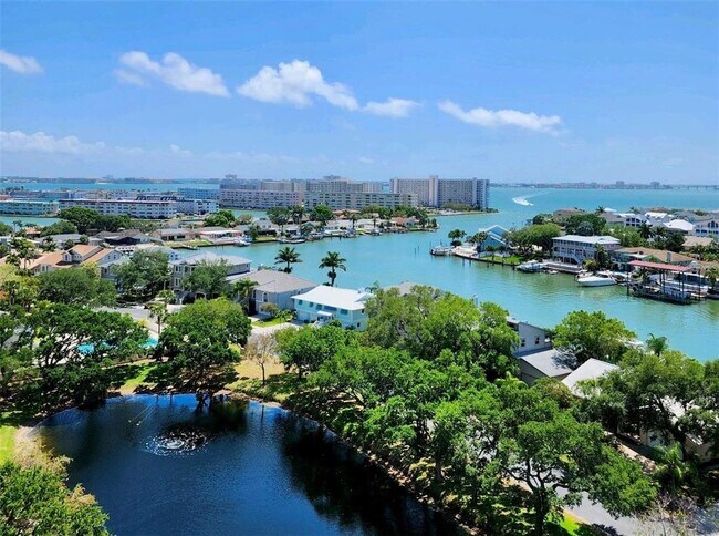 Building Photo - 5950 Pelican Bay Plaza S