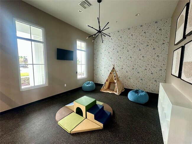 Building Photo - 2151 Huntsman Rdg Rd