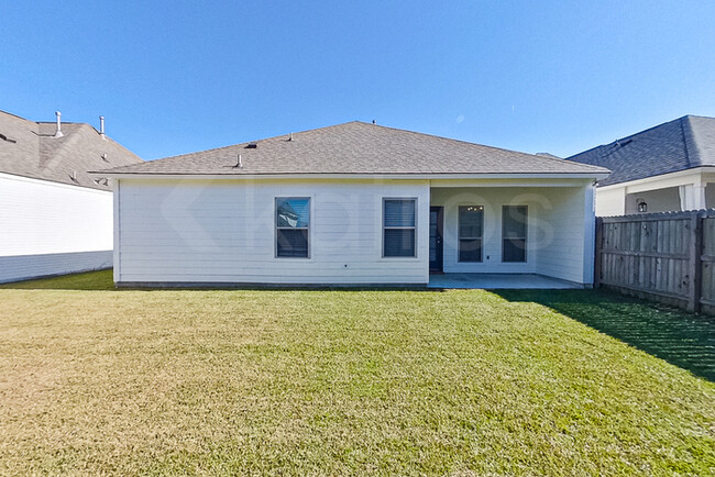 Building Photo - 3808 Flds Lk Dr