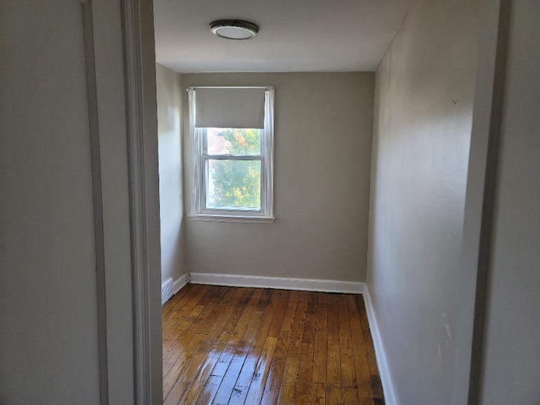 Building Photo - 4044 Lasher Rd