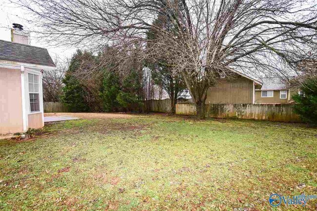 Building Photo - 106 Vistawood Ct