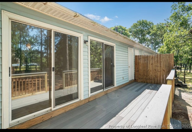Building Photo - 596 Countrytown Dr