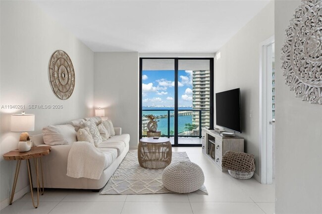 Building Photo - 501 NE 31st St