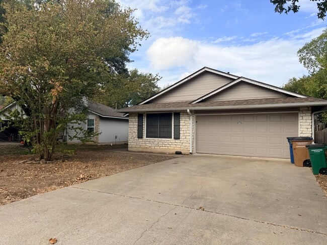 Building Photo - 12716 Covington Trail