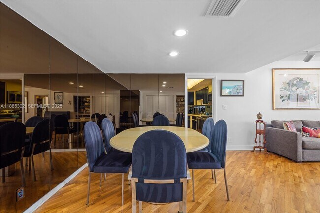 Building Photo - 2784 S Ocean Blvd