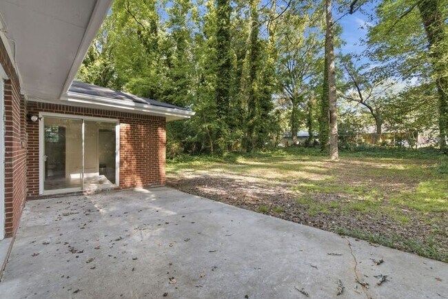 Building Photo - NOW READY!!! Newly renovated 4 bedroom ranch home!