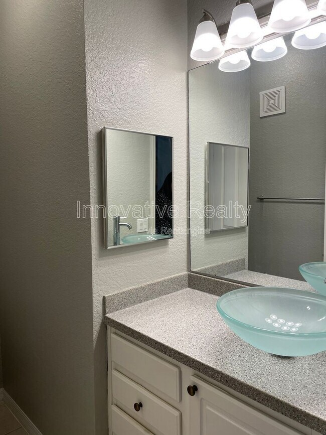 Building Photo - 1516 Legacy Club Dr