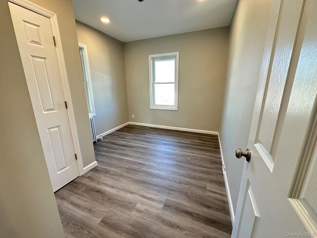 Building Photo - 149 W Market St