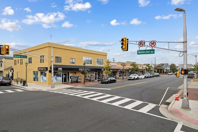 Building Photo - 22 S Washington Ave