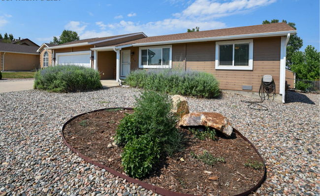 Primary Photo - Bright & Updated Ranch in Pueblo West!