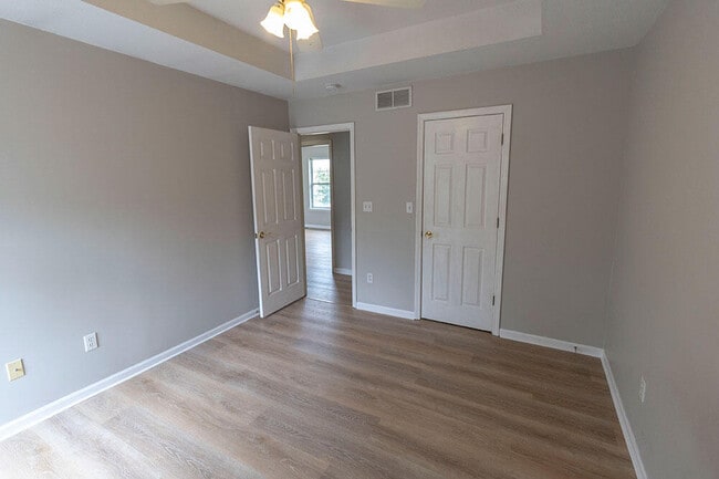 Building Photo - 5981 E Limoges Dr