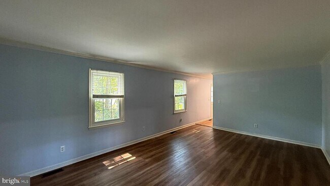 Building Photo - 4015 Duke Of Gloucester St