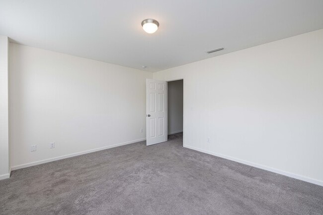 Building Photo - 3 Bedroom Townhome in NW School District - Rock Hill SC - MOVE IN SPECIAL