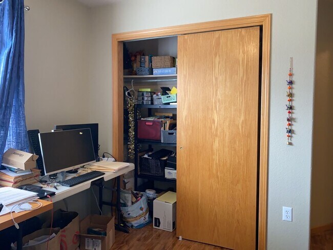 Building Photo - 3 Bed, 2 Bath Duplex in West Fort Collins close to Foothills