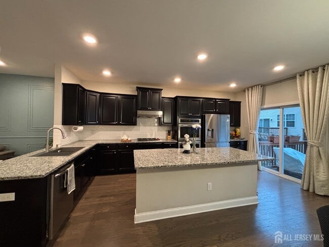 Building Photo - 1205 Hights Farm Rd N