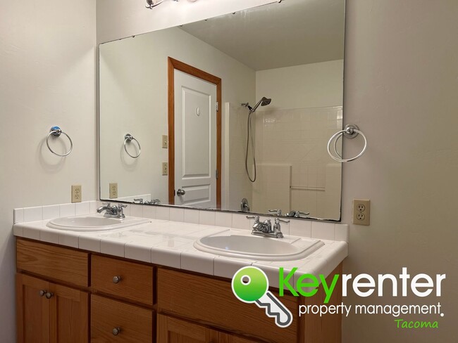 Building Photo - Discover Your Perfect Home: Modern Comfort...