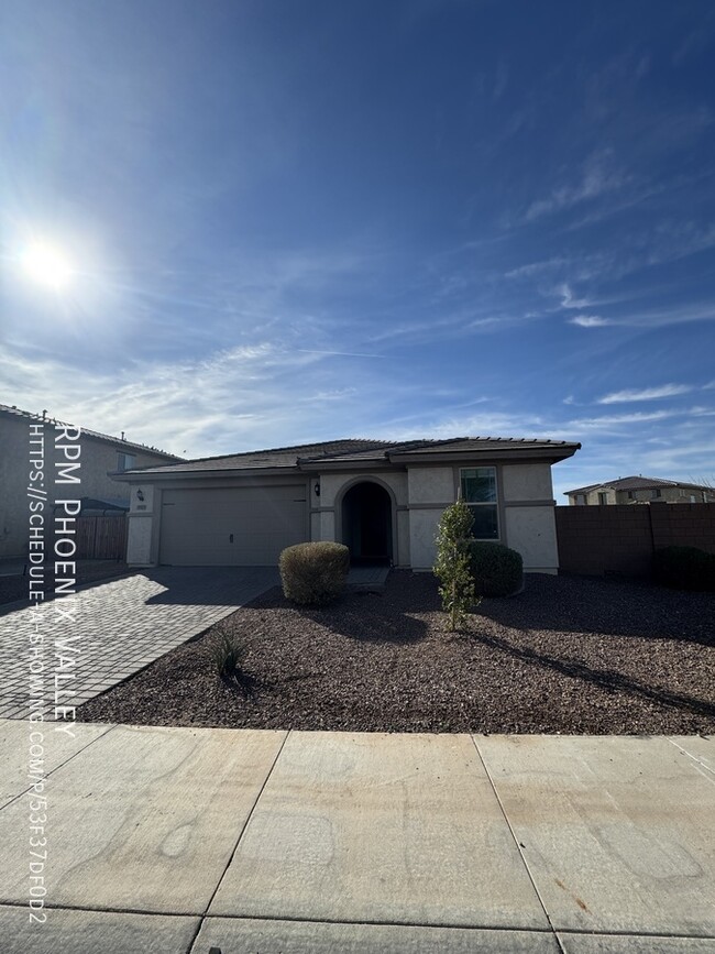 Primary Photo - Luxury 4 bed / 3 bath home in Goodyear!