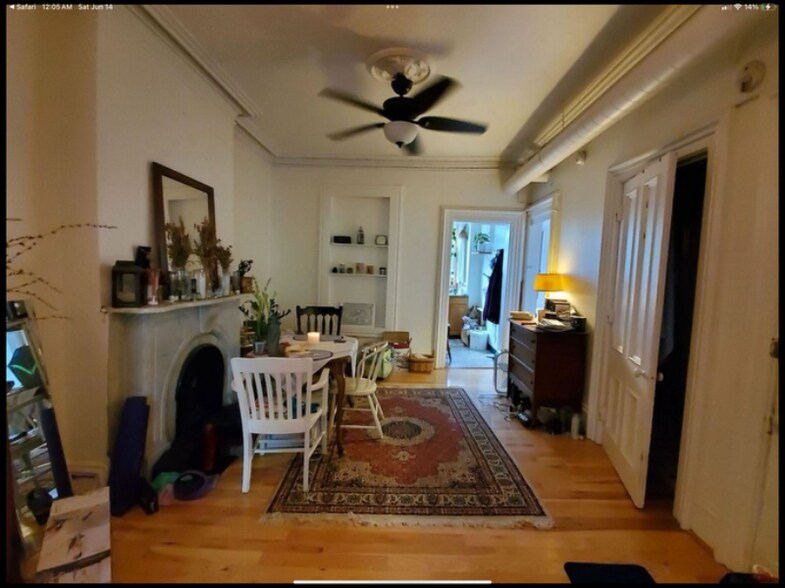 Building Photo - 247 2nd St