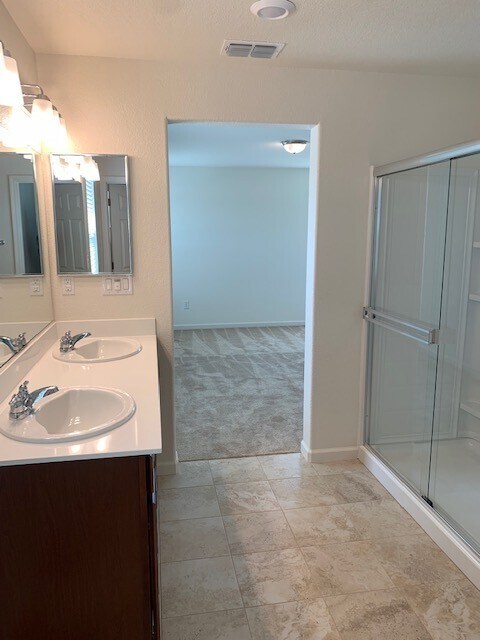 Building Photo - Gated community in Rocklin
