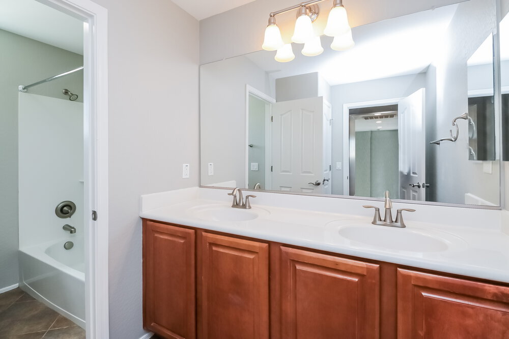 Building Photo - 4056 E Alamo St