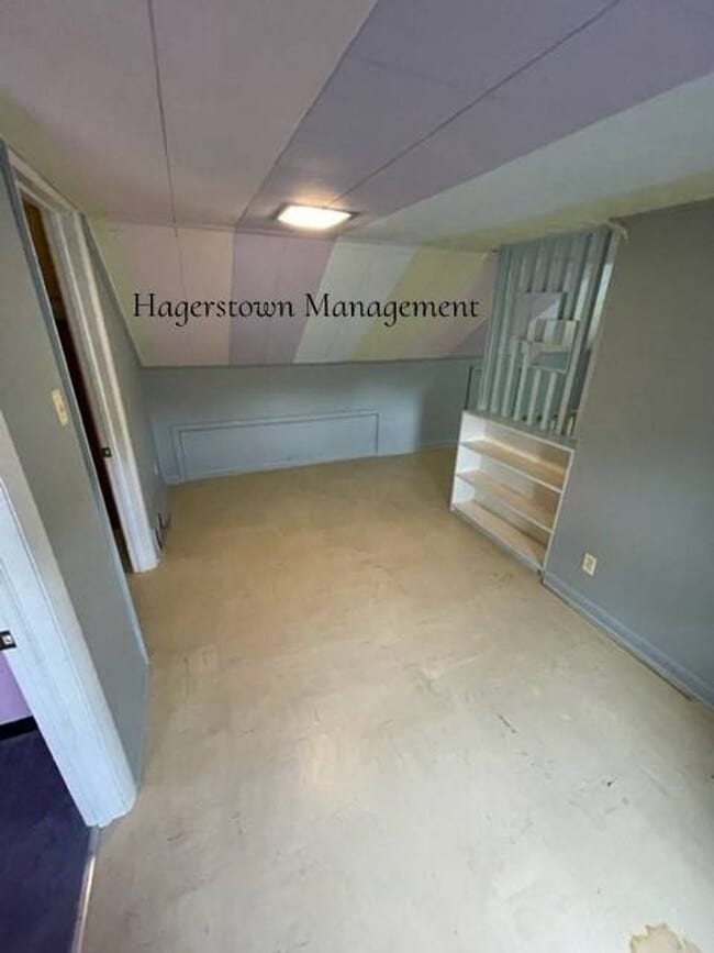 Building Photo - Charming Cape Cod in Halfway