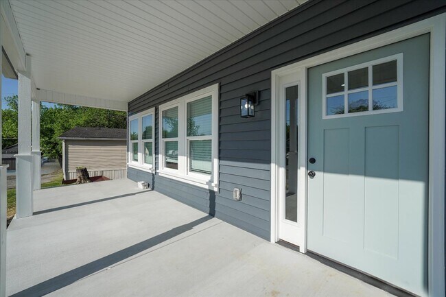 Building Photo - 2713 Tarleton Ave
