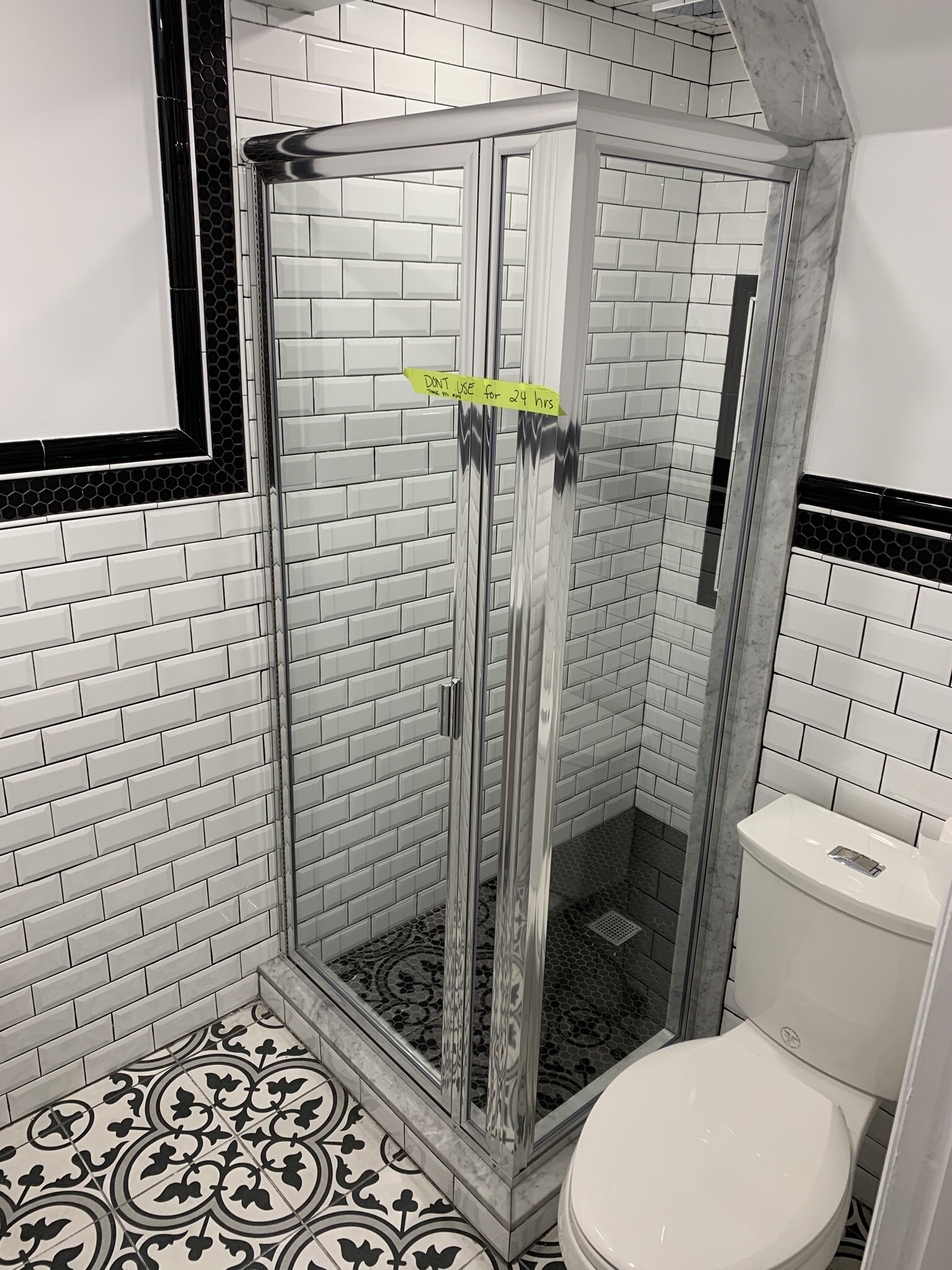 Building Photo - 614 Valley Ave