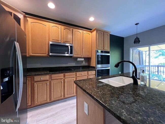Building Photo - 6722 Emmanuel Ct