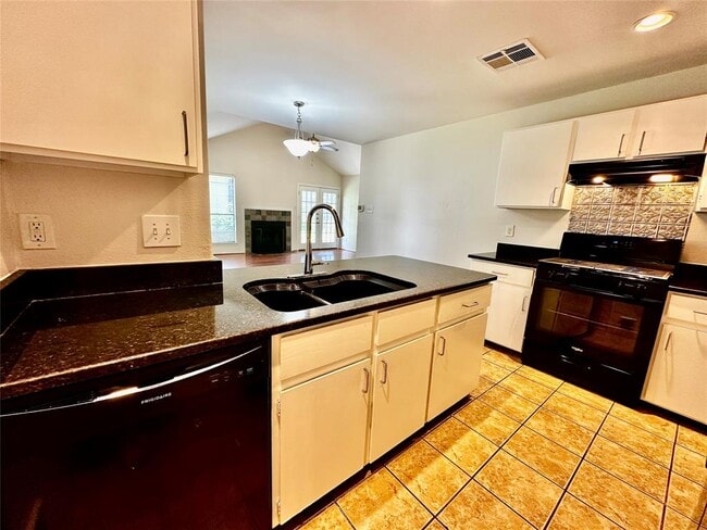 Building Photo - 11612 Fruitwood Pl