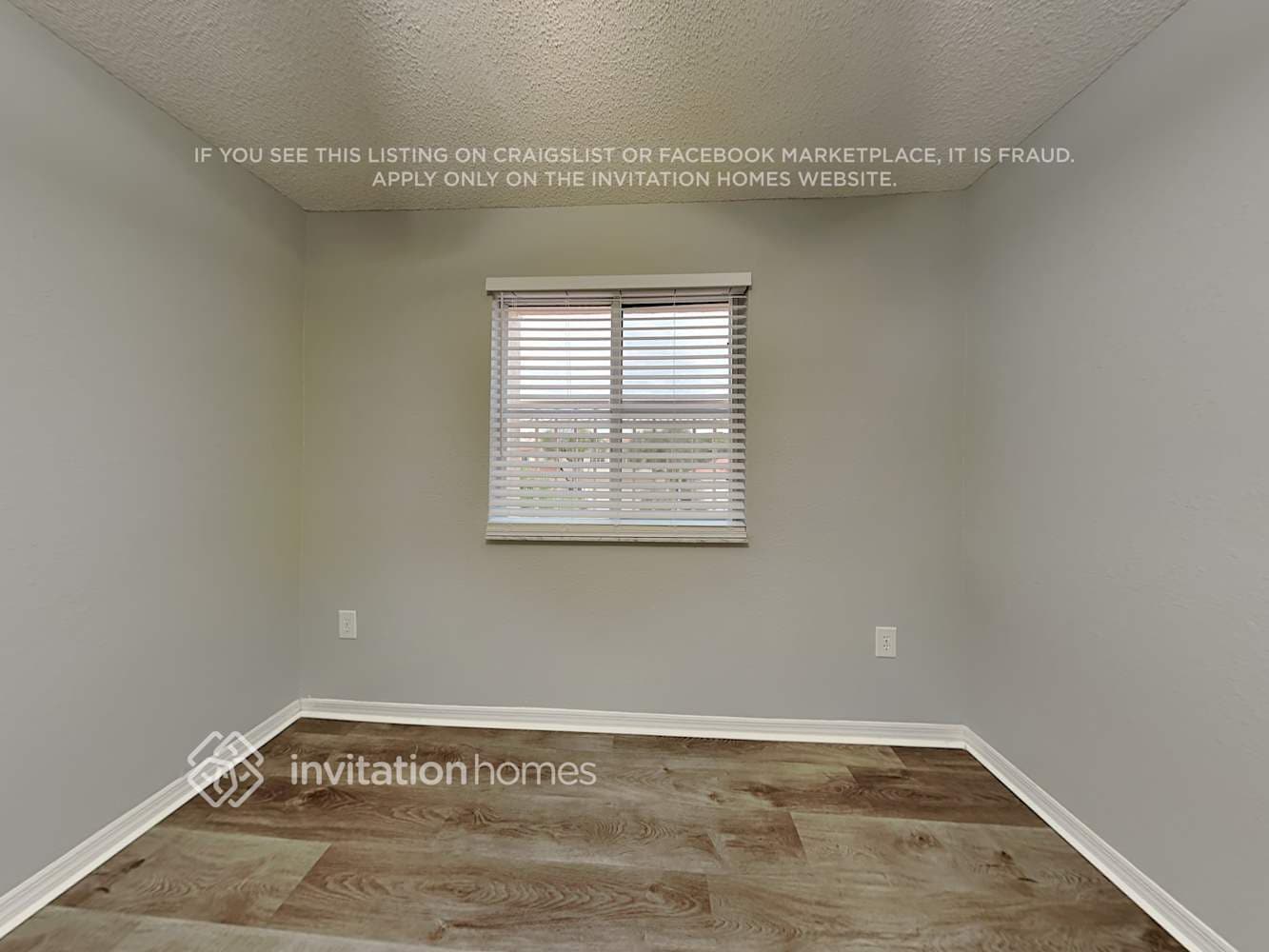 Building Photo - 1658 SW 158th Ave