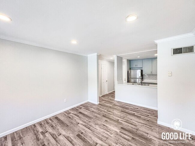 Building Photo - 3440 Lebon Dr