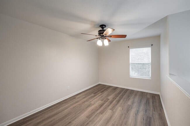 Building Photo - 9917 Kingfisher Dr