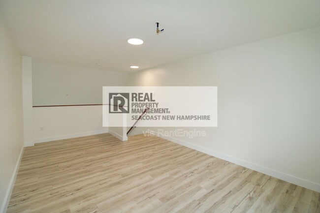 Building Photo - 255 1st NH Turnpike