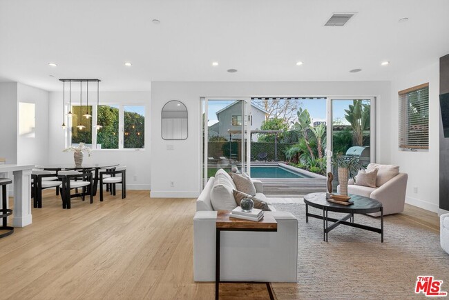 Building Photo - 9036 W 24th St