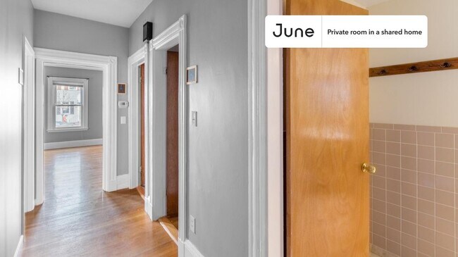 Building Photo - Room in Shared 5 bed/1 bath home in Somerville