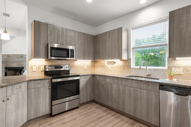 Building Photo - 125 Naalehu Ct
