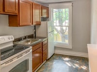 Building Photo - 706 Chickamauga Ave