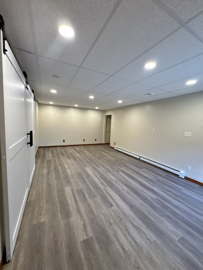 Building Photo - 140 S Elmwood Ave
